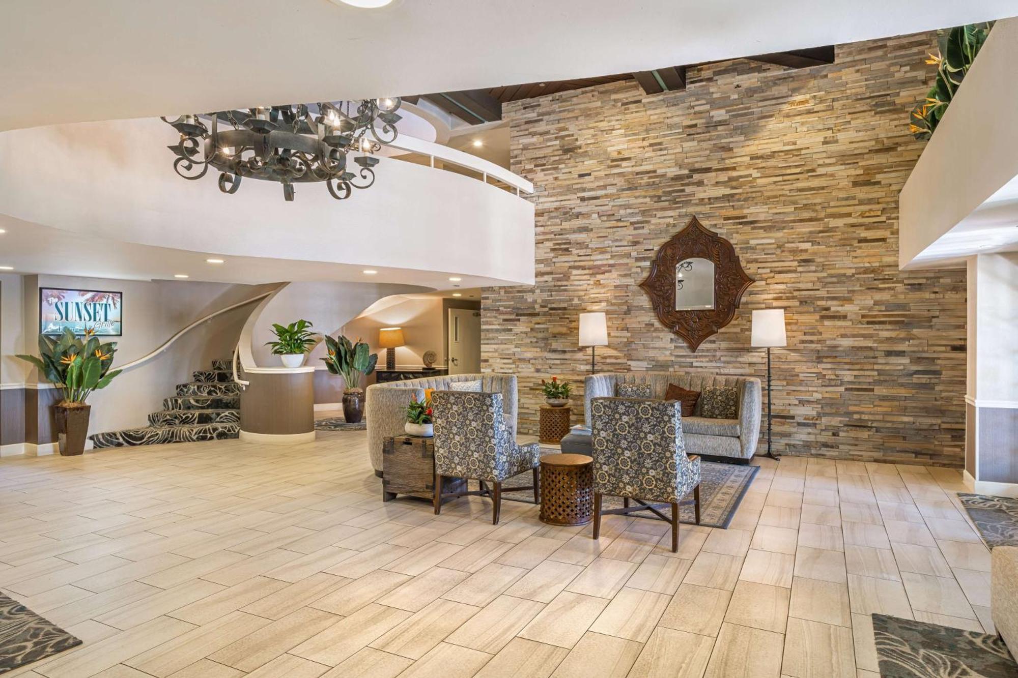 Best Western Plus Carpinteria Inn Exterior photo