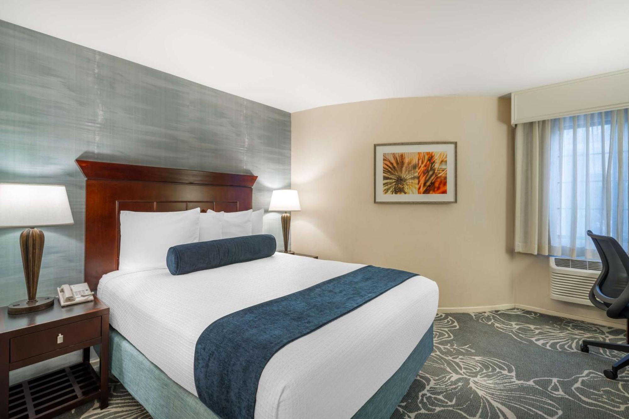 Best Western Plus Carpinteria Inn Exterior photo